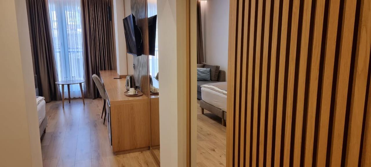 Sibb Hotel Tirana Zewnętrze zdjęcie