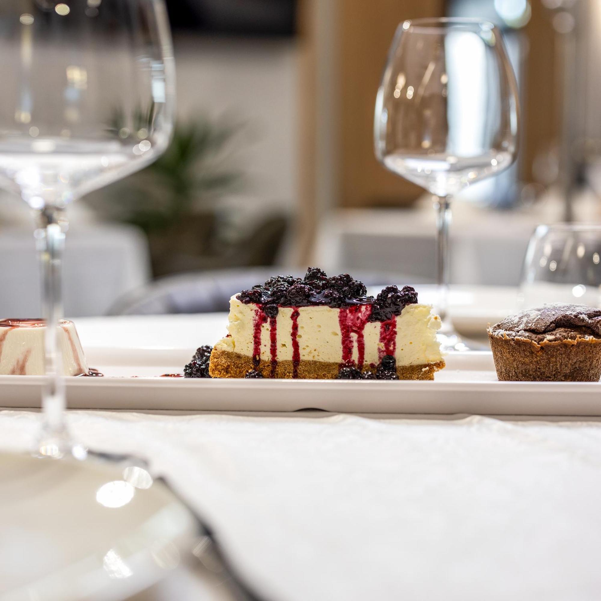Sibb Hotel Tirana Zewnętrze zdjęcie