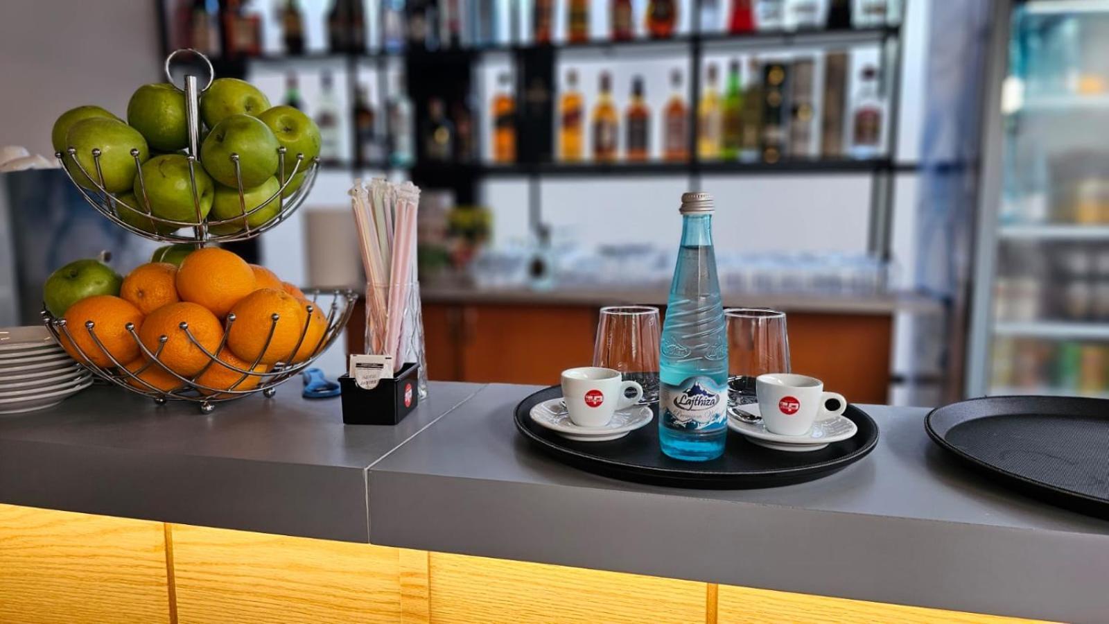 Sibb Hotel Tirana Zewnętrze zdjęcie
