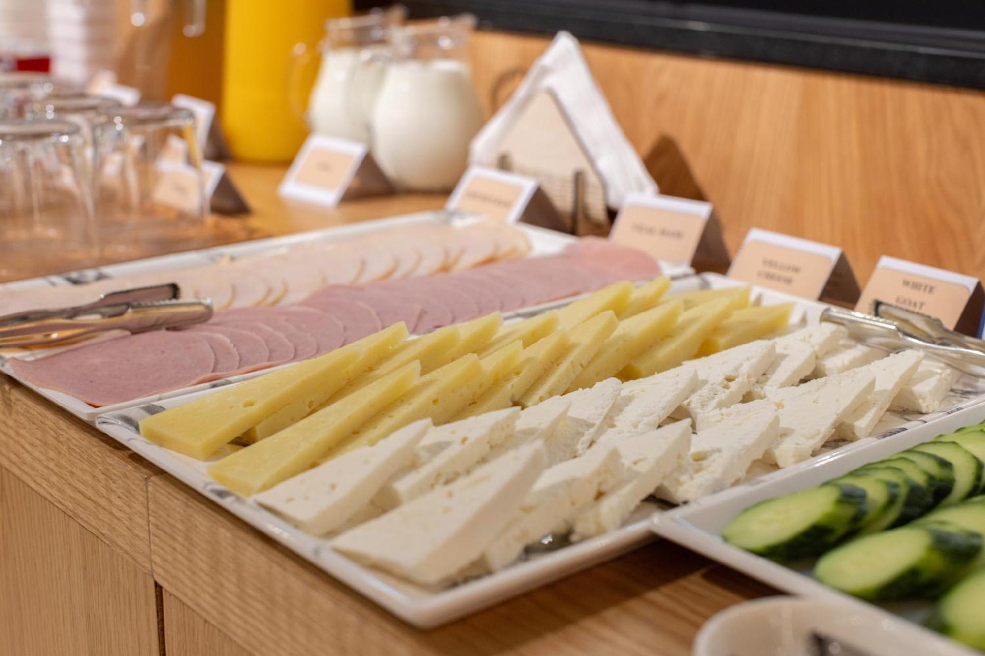 Sibb Hotel Tirana Zewnętrze zdjęcie